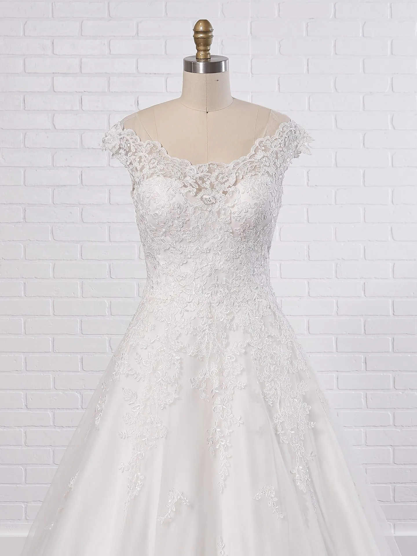 Rebecca Ingram Wedding Dress Kaitlyn 7RS982 Color1