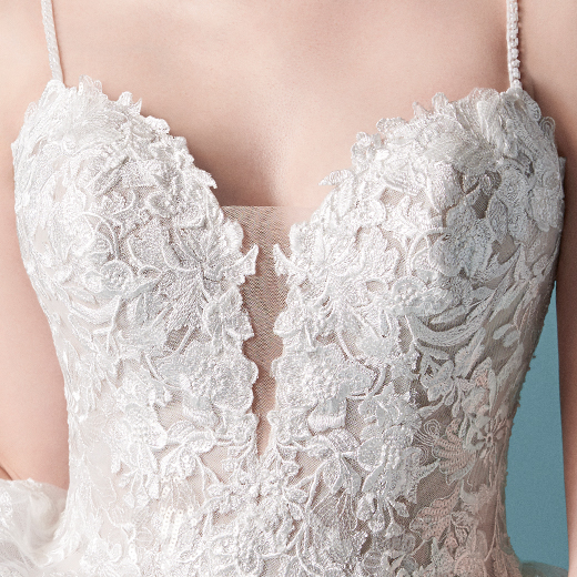 Maggie Sottero Stevie 20MS604 Neckline