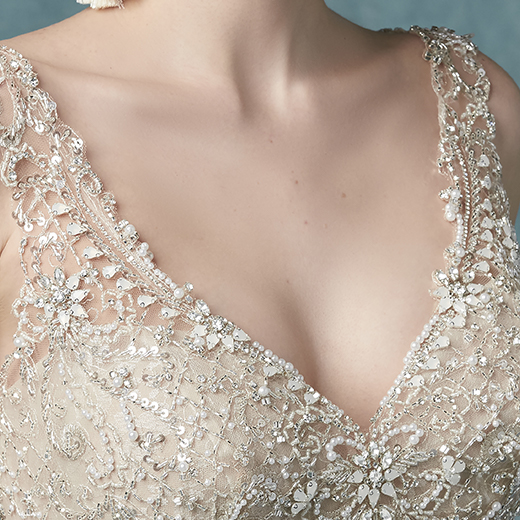 Maggie Sottero Sophronia Marie 9MS131MC Neckline