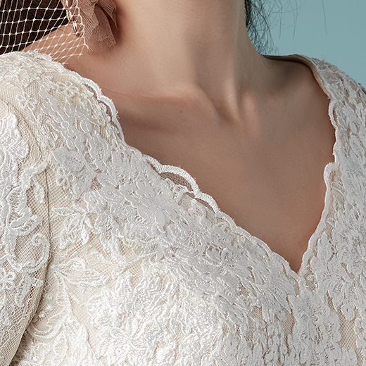 Maggie Sottero Shiloh Leigh 9MS875 Neckline