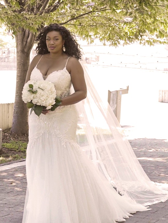 Maggie Sottero Halle Beaded Lace Mermaid Wedding Gown 21MC385 Curve-Alt11