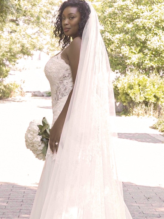 Maggie Sottero Halle Beaded Lace Mermaid Wedding Gown 21MC385 Curve-Alt12