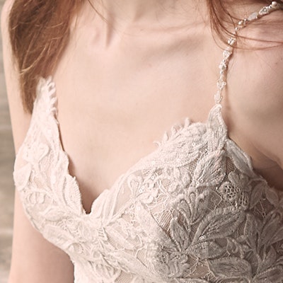Maggie Sottero Livvy 21MC427 Neckline