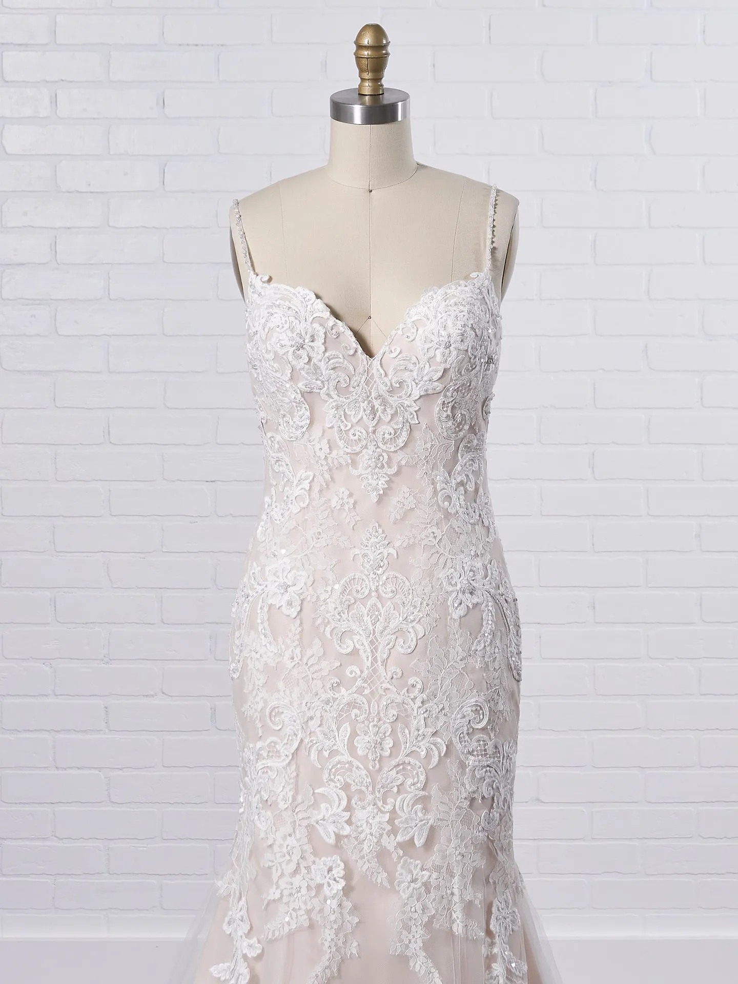 Maggie Sottero Glorietta Elegant fit-and-flare bridal dress featuring eye-catching lace motifs 9MC882 Color3