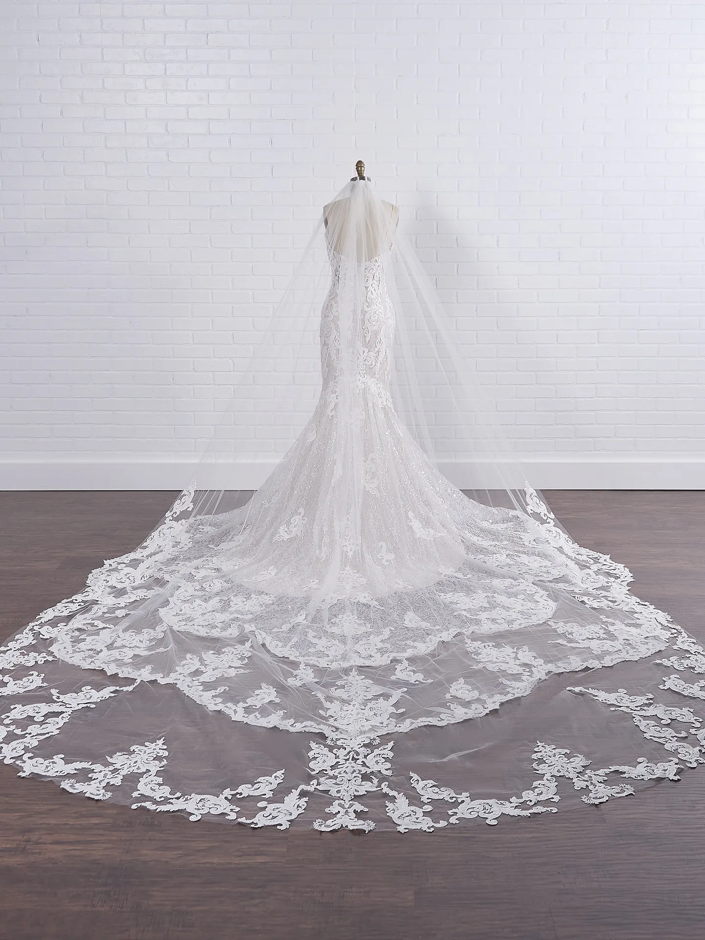 Maggie Sottero Wedding Veil Tuscany Royale 21MS347 Main