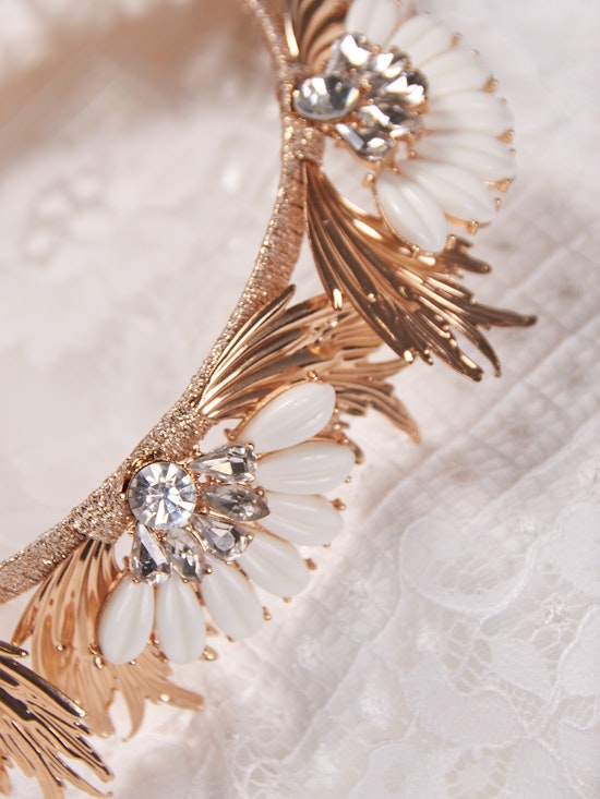 A-El-Este with Maggie Sottero Jewelry ALANIS (Crown) 21AE103CR Alt2