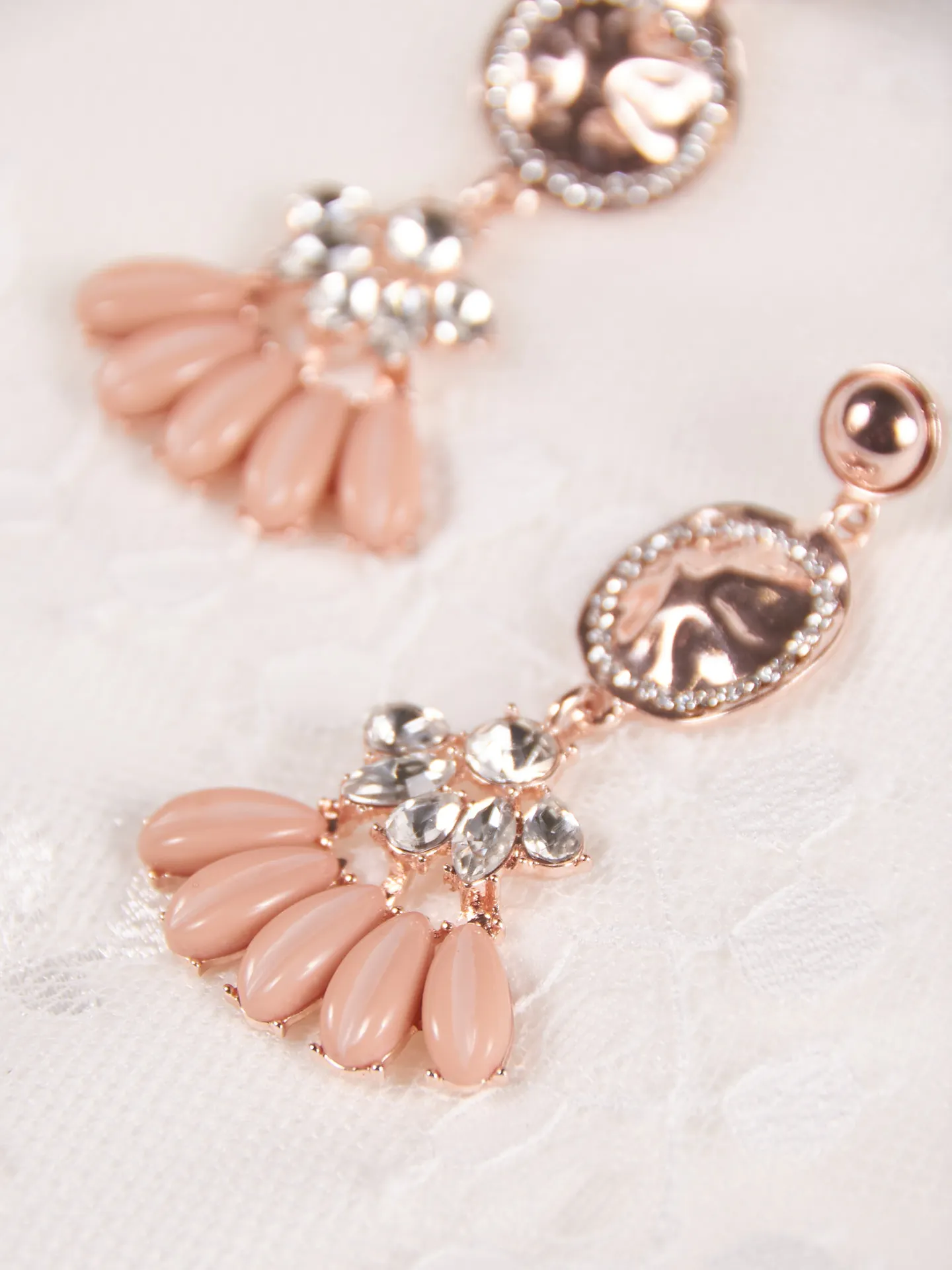 A-El-Este with Maggie Sottero Jewelry ALANIS  21AE103EA Alt4