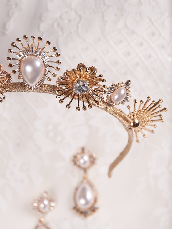 A-El-Este with Maggie Sottero Jewelry DEANDRA (Crown) 21AE114CR Alt6