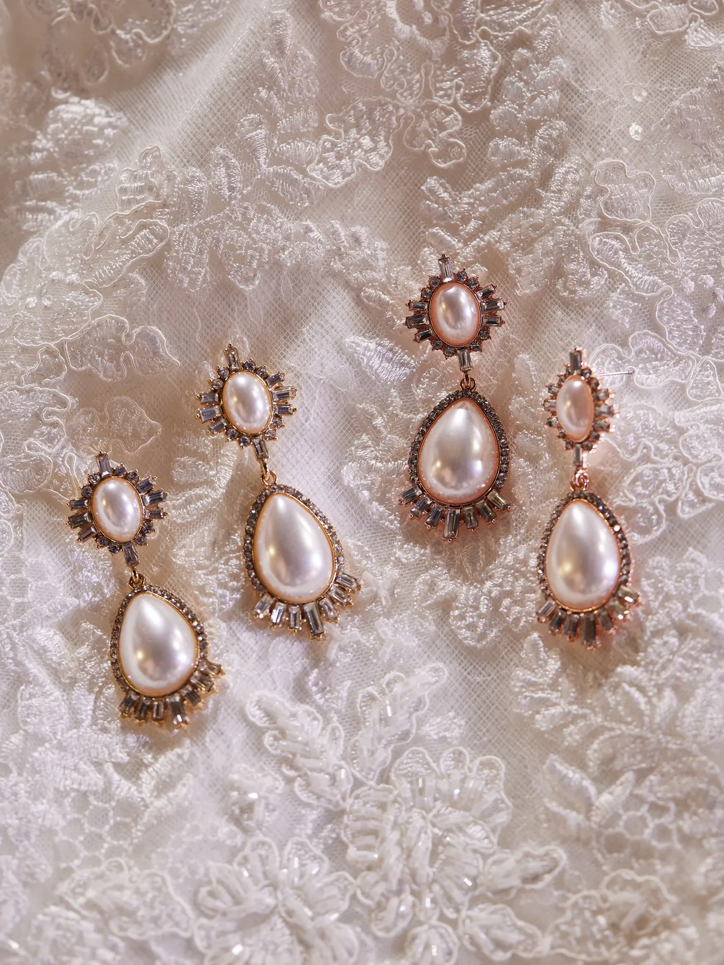 A-El-Este with Maggie Sottero Jewelry DEANDRA  21AE114EA Main