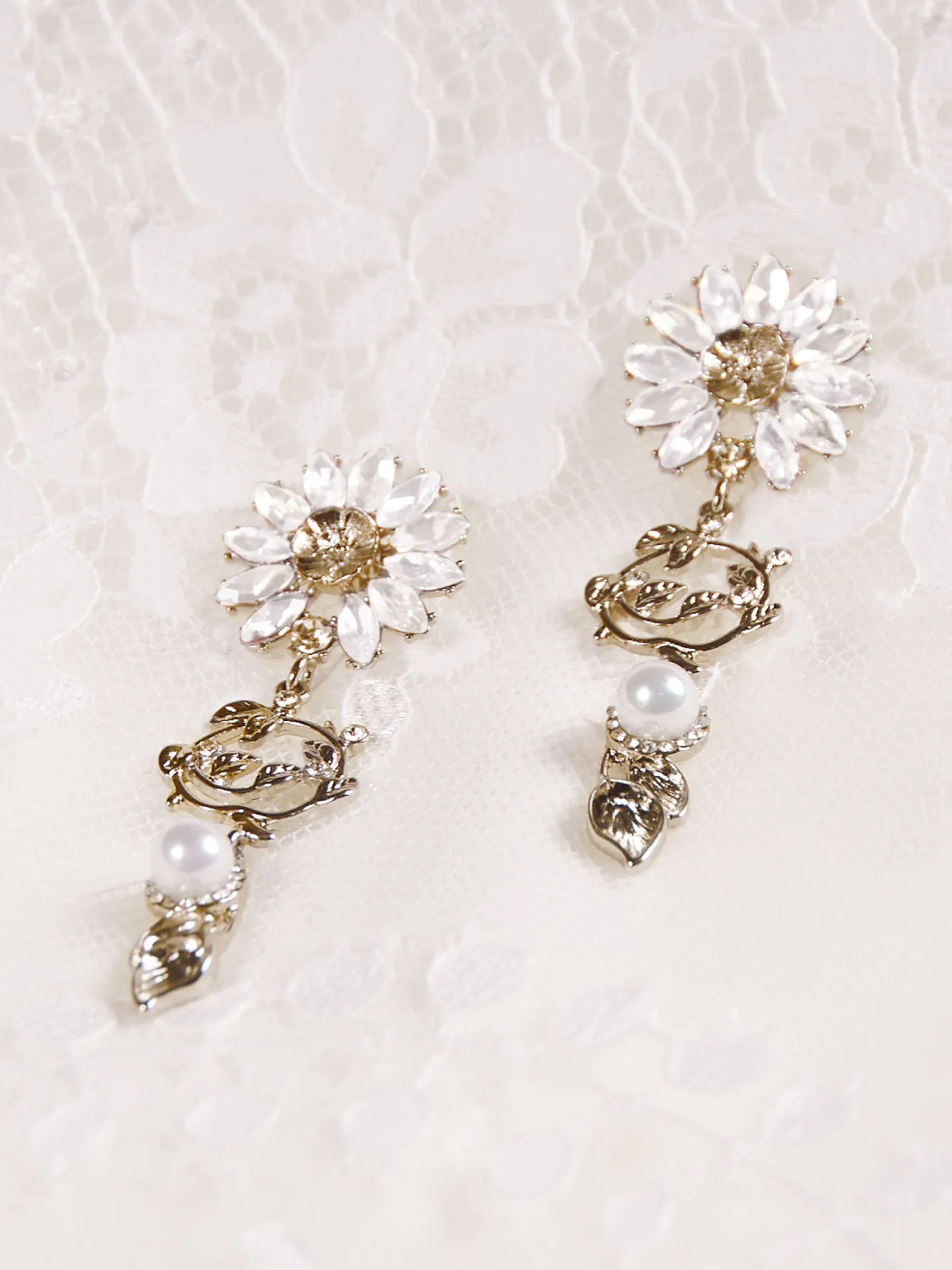 A-El-Este with Maggie Sottero Jewelry HAYDEN  21AE112EA Alt3