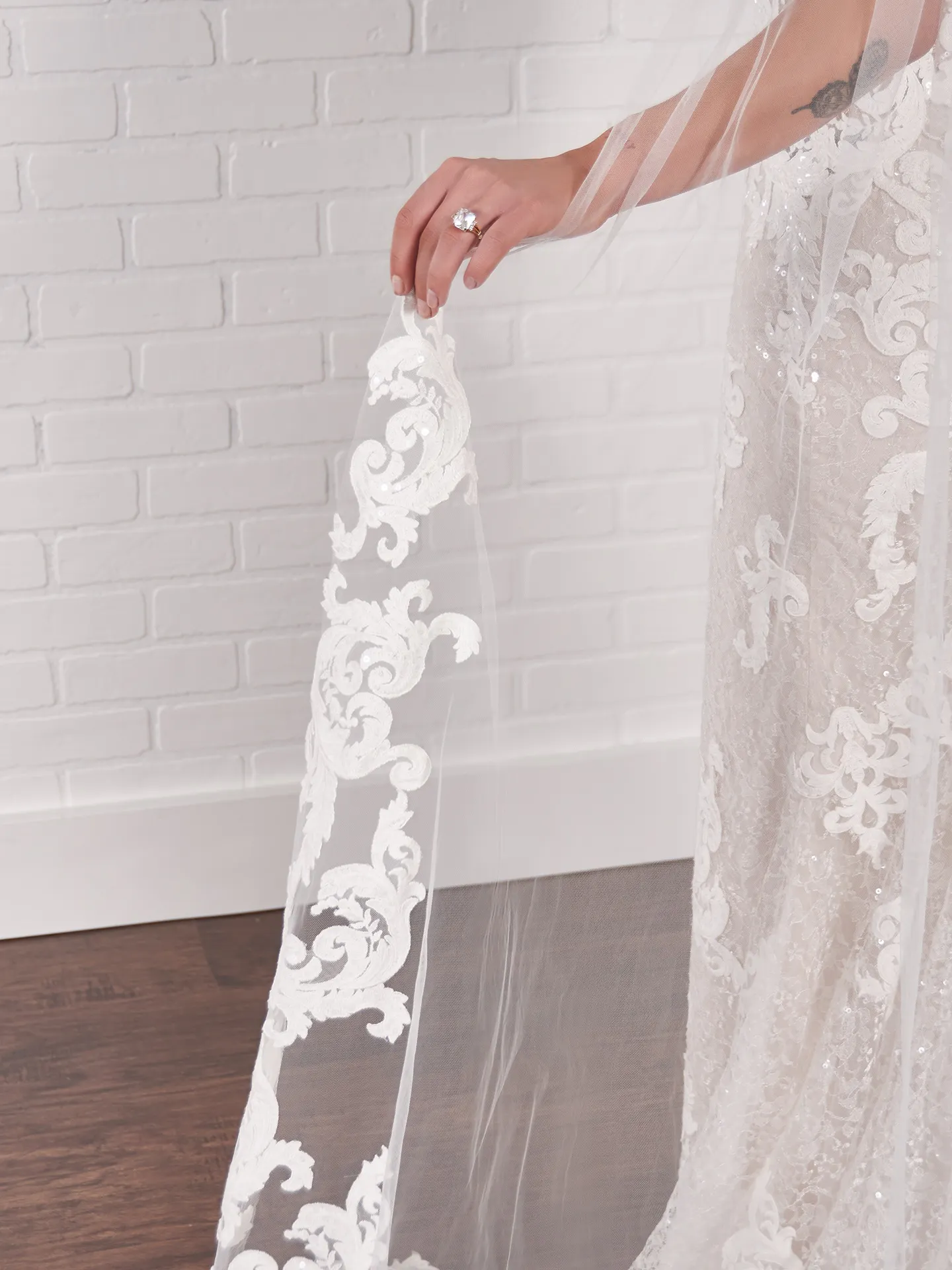 Maggie Sottero Veil YYVL+20XS331 Alt2