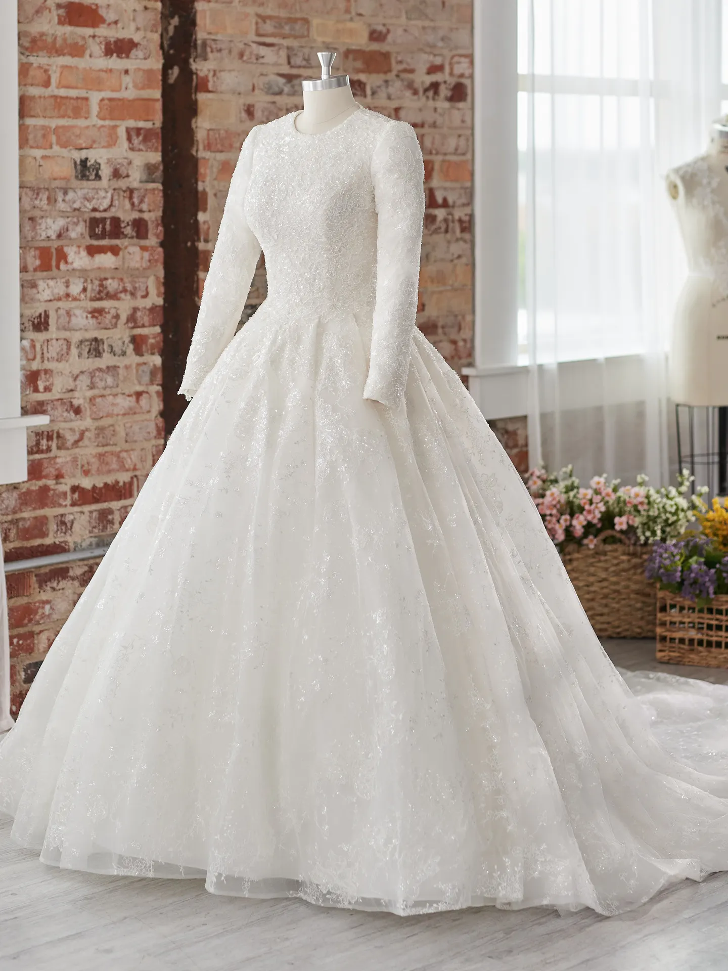Sottero and Midgley Wedding Dress Zartasha Leigh 21SV864B01 Alt101
