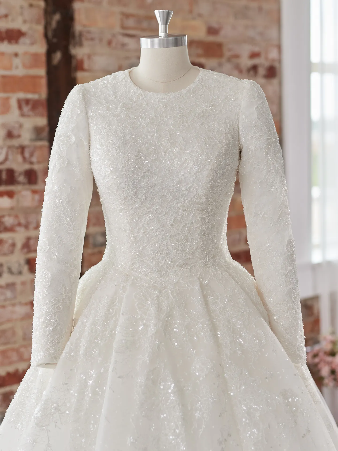 Sottero and Midgley Wedding Dress Zartasha Leigh 21SV864B01 Alt102