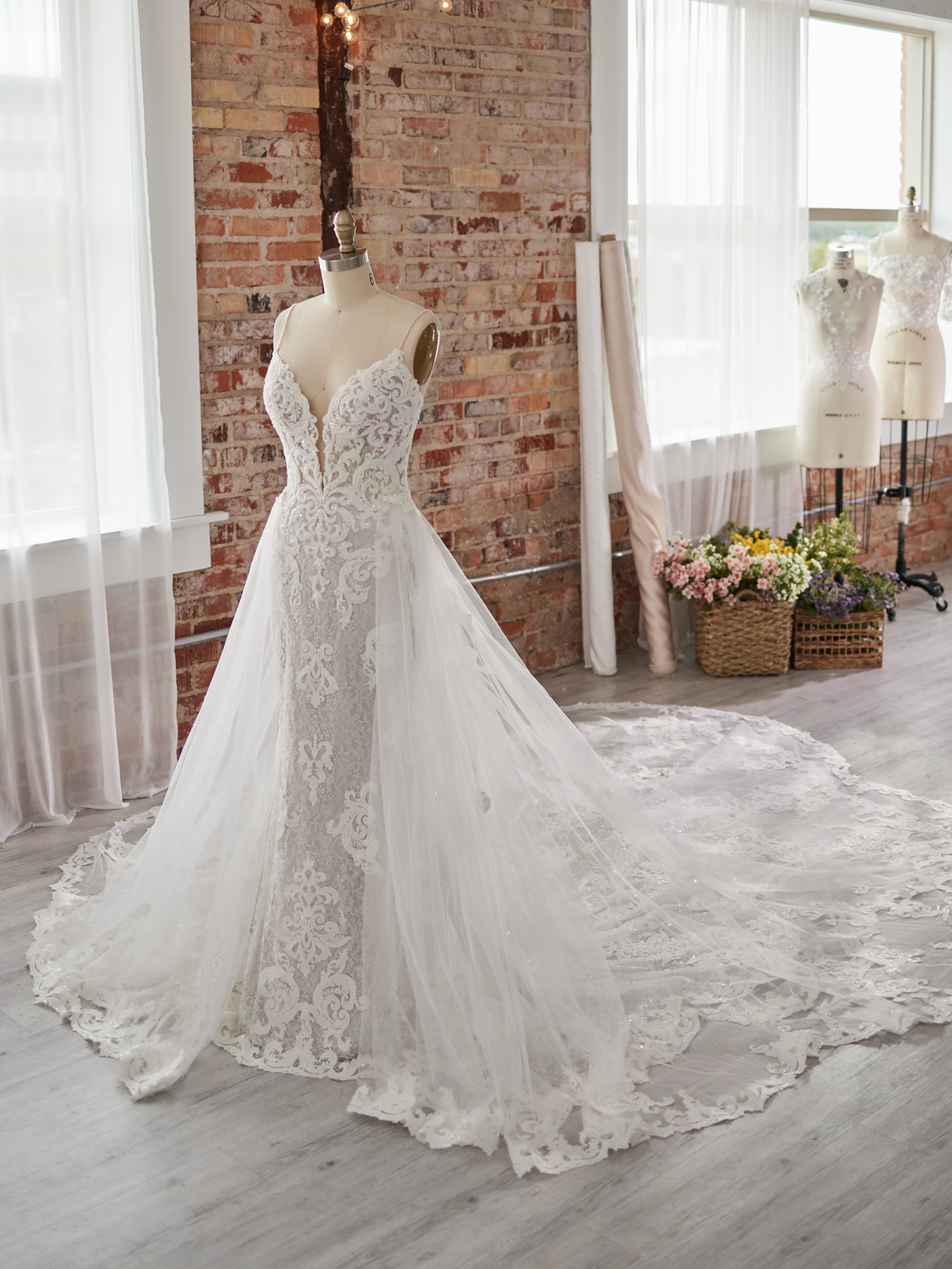 Maggie sottero clearance detachable train