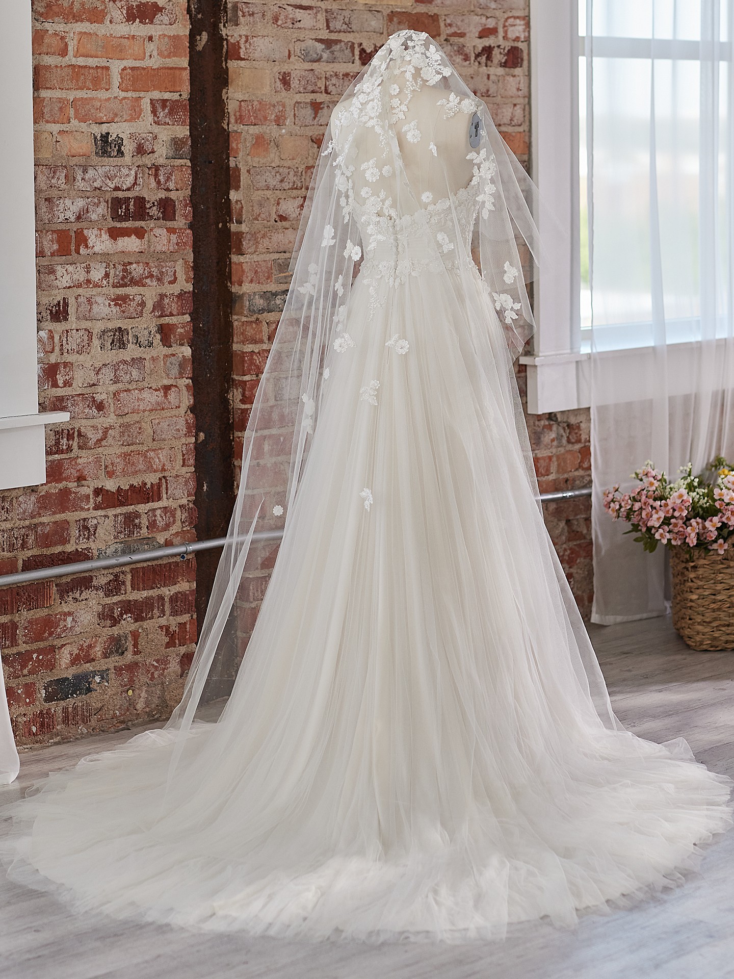 Maggie sottero clearance cape