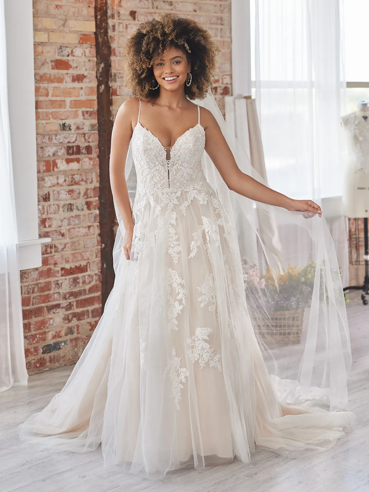 Rebecca Ingram Wedding Dress Evora 22RN541A01 Alt050