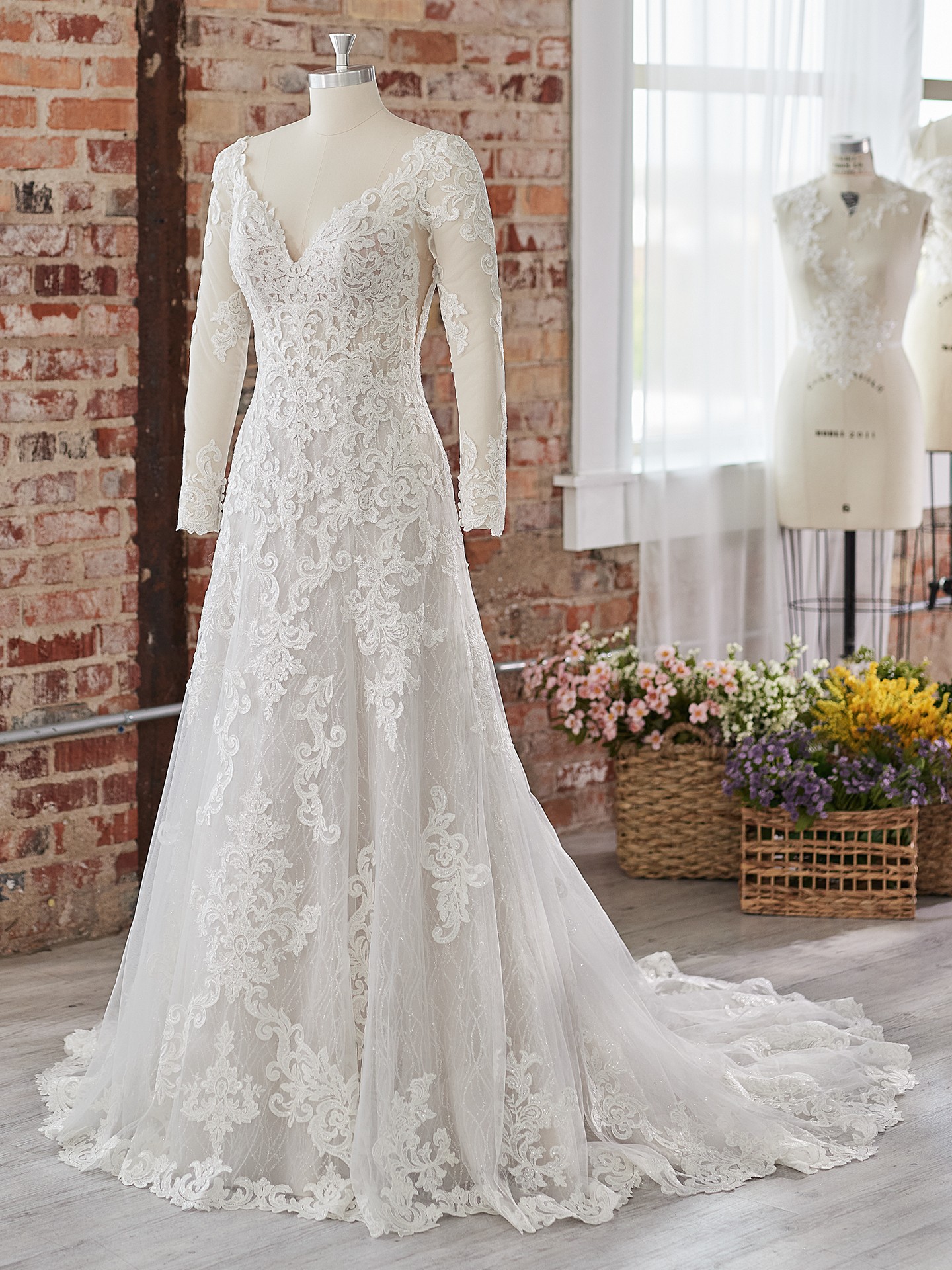 Maggie sottero long top sleeve