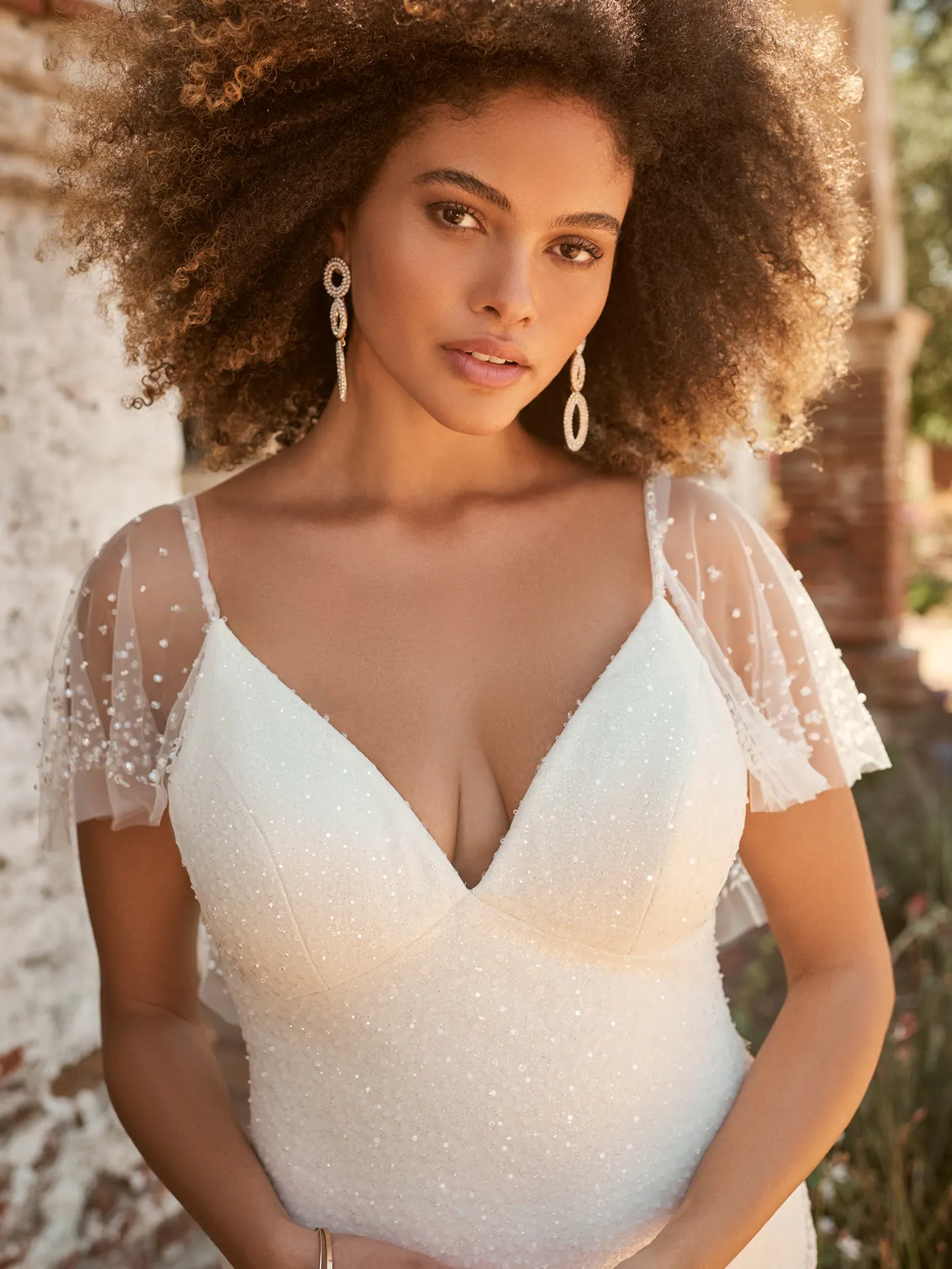 Maggie Sottero Detachable-Bridal-Cape Sigourney YYCA0+22MS523000 Alt2