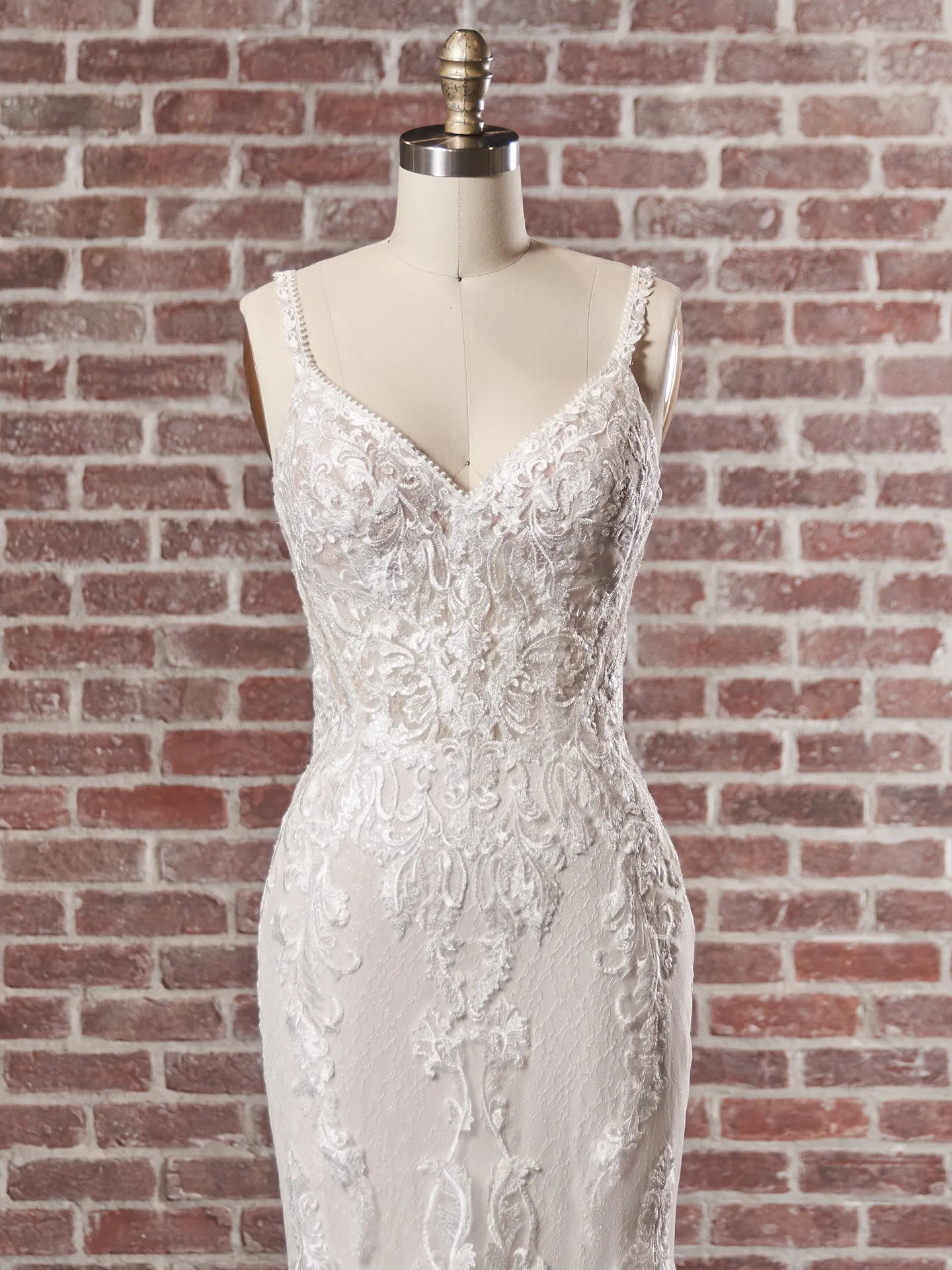 Rebecca Ingram Sheath-Wedding-Dress Larkin 22RW590 Color2