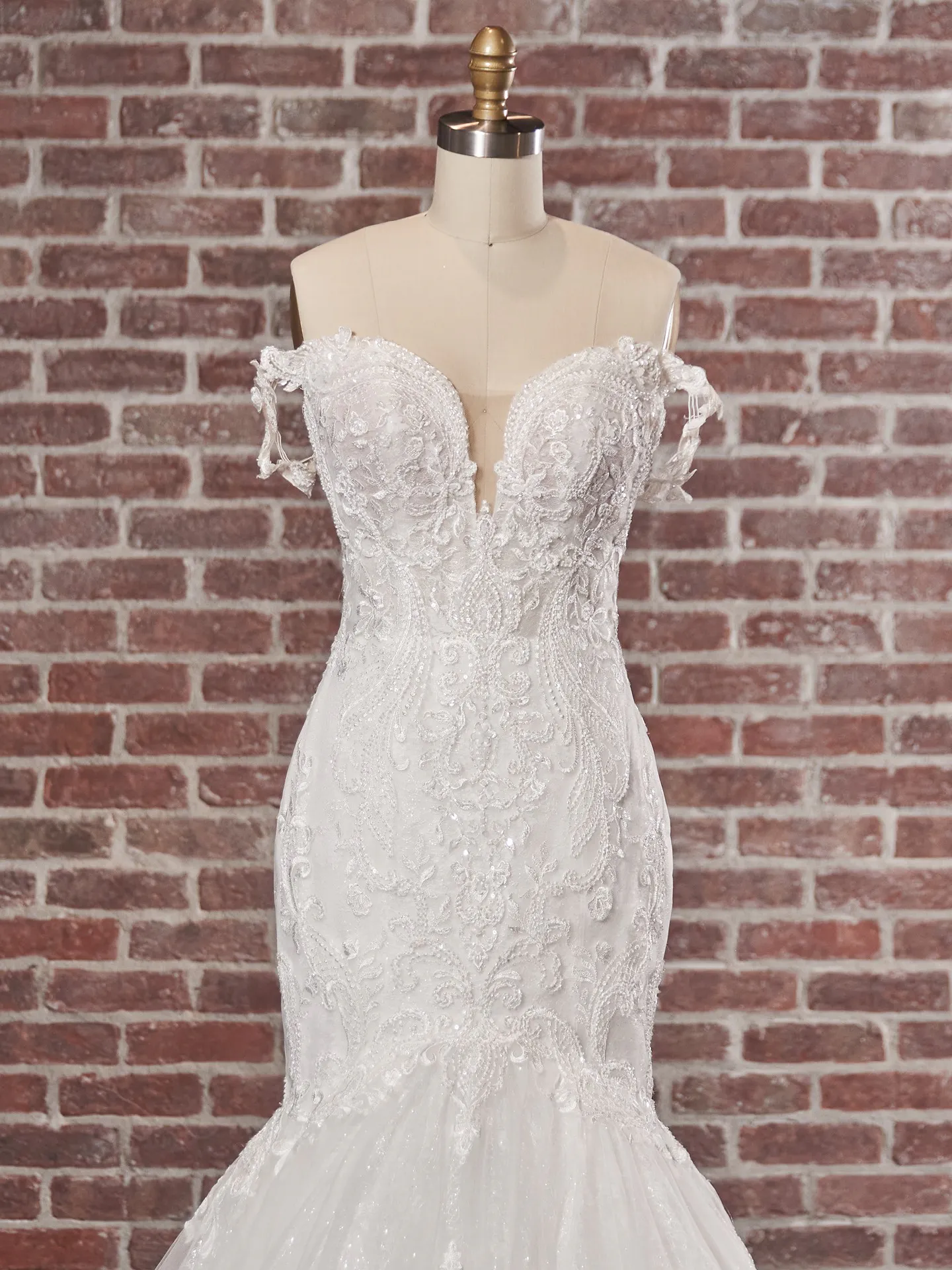 Sottero and Midgley Fit-and-Flare-Wedding-Dress Simone 22SC580 Color1