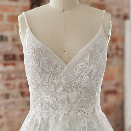 Maggie Sottero  Beckett 22MT536 bp03_Neckline