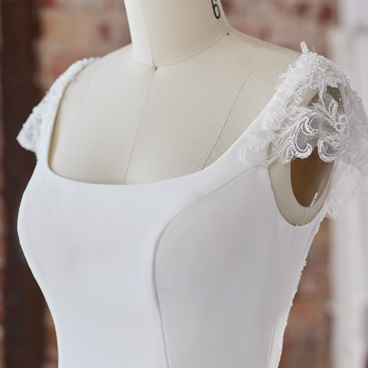 Maggie Sottero  Hayes 22MK001 bp03_Neckline