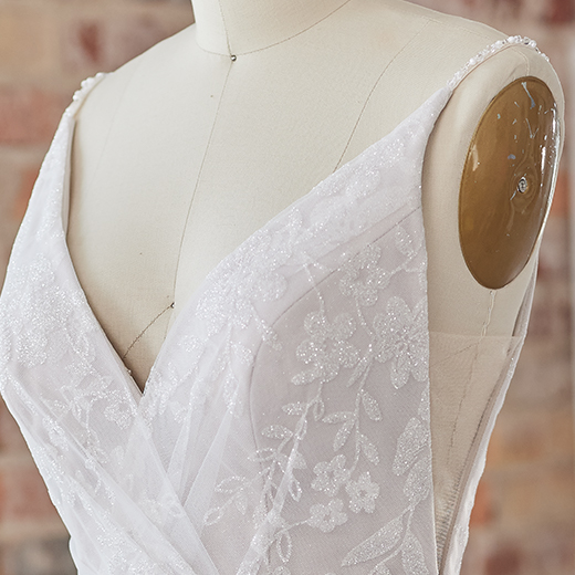 Maggie Sottero  Keris 22MW519 bp03_Neckline