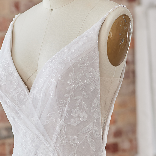 Maggie Sottero  Keris 22MW519 bp08_ExtraDetails1