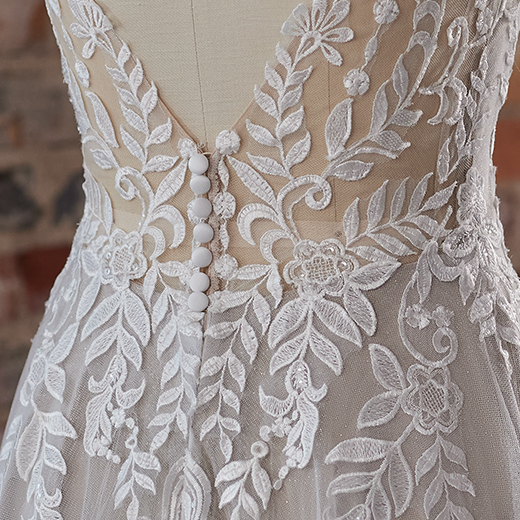 Sottero and Midgley  Brooklyn 22SK005 bp07_Closure