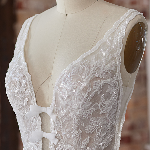 Sottero and Midgley  Brynn 22SK007 bp03_Neckline