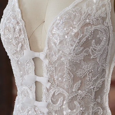 Sottero and Midgley  Brynn 22SK007 bp08_ExtraDetails1