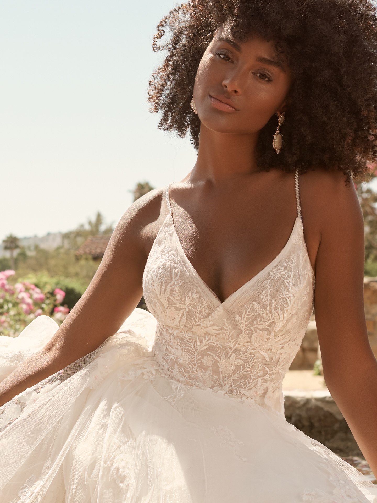 6 Modern Ball Gown Wedding Dresses Under 1000