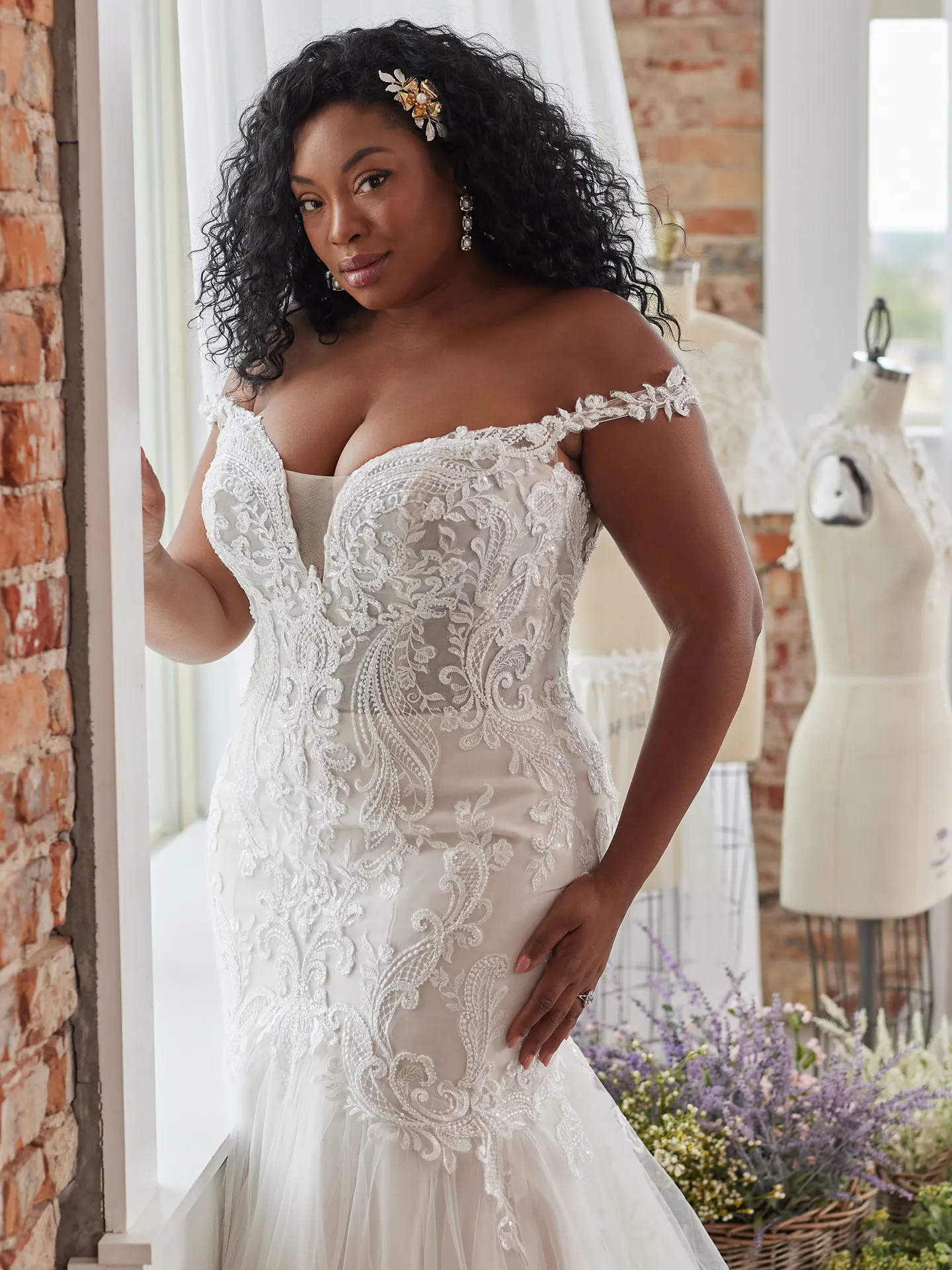 Sottero and Midgley Fit-and-Flare-Wedding-Dress Simone 22SC580 Alt051