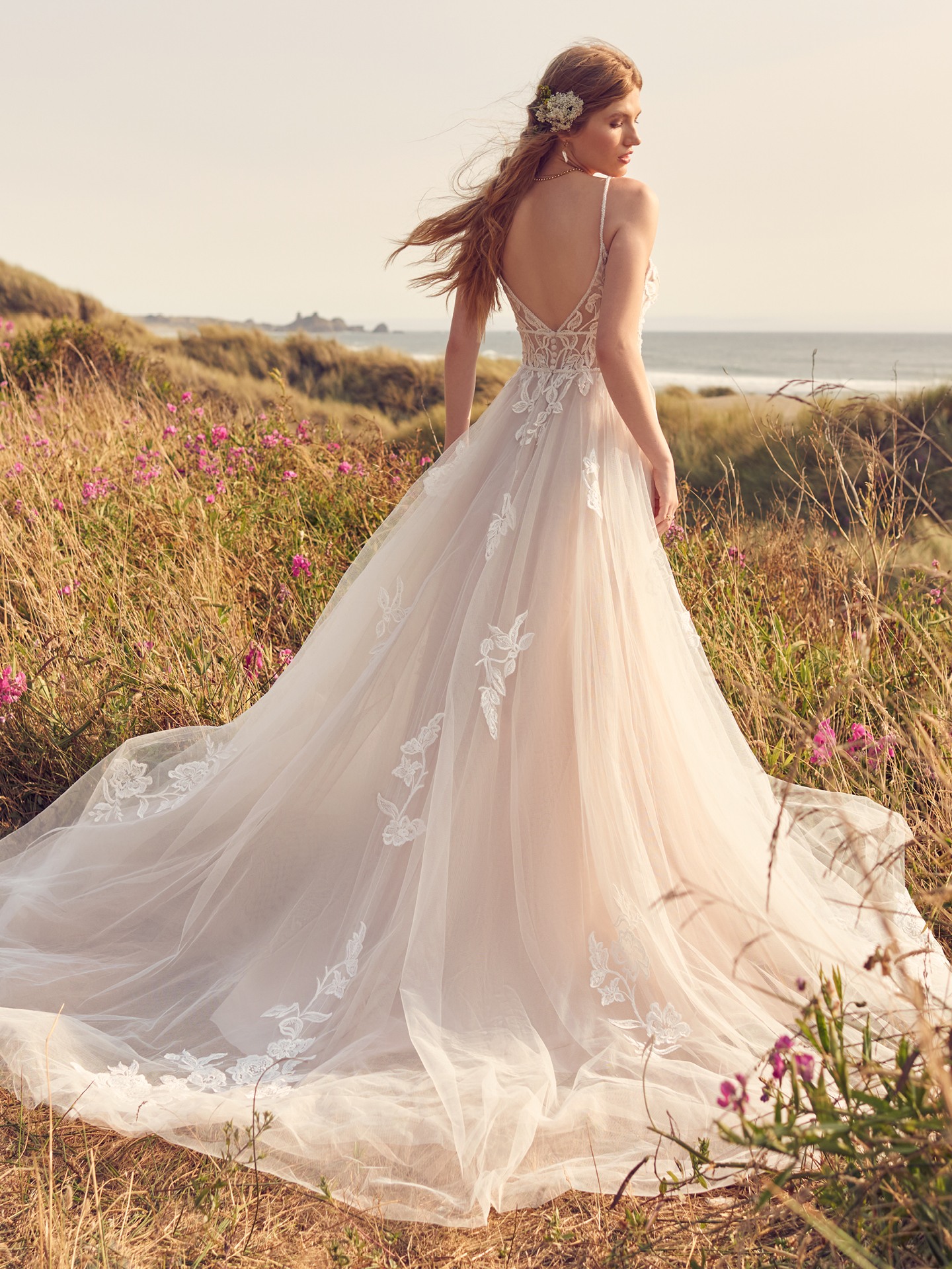 Maggie sottero outlet dahlia