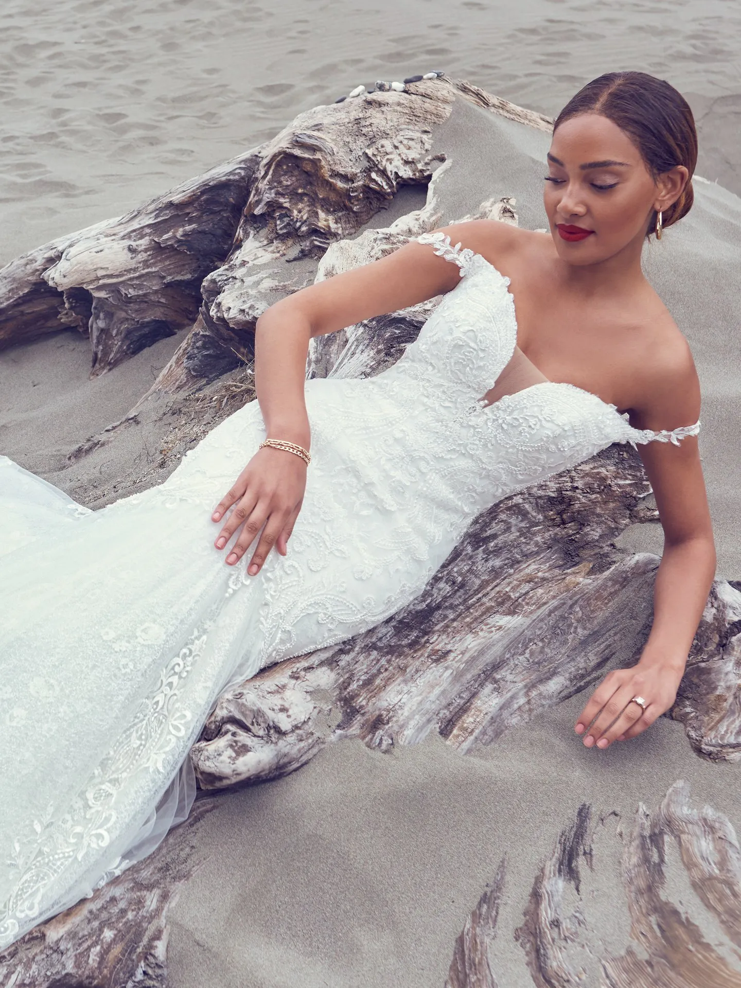 Sottero and Midgley Fit-and-Flare-Wedding-Dress Simone 22SC580 Alt2