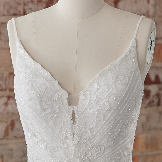 Rebecca Ingram Alexis Lynette 22RK521B01 bp03_Neckline