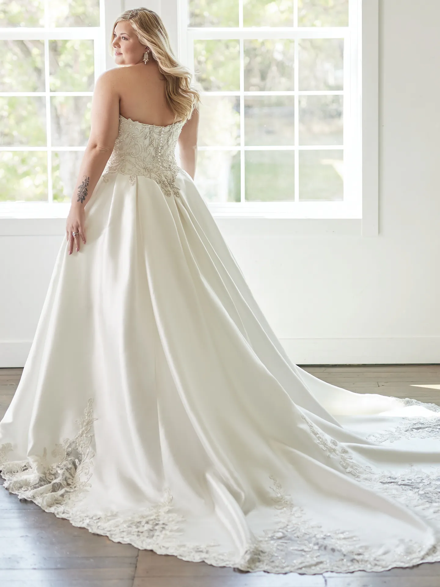 Sottero and Midgley Ball Gown Wedding Dress Curve Kimora 9SS061 Alt10