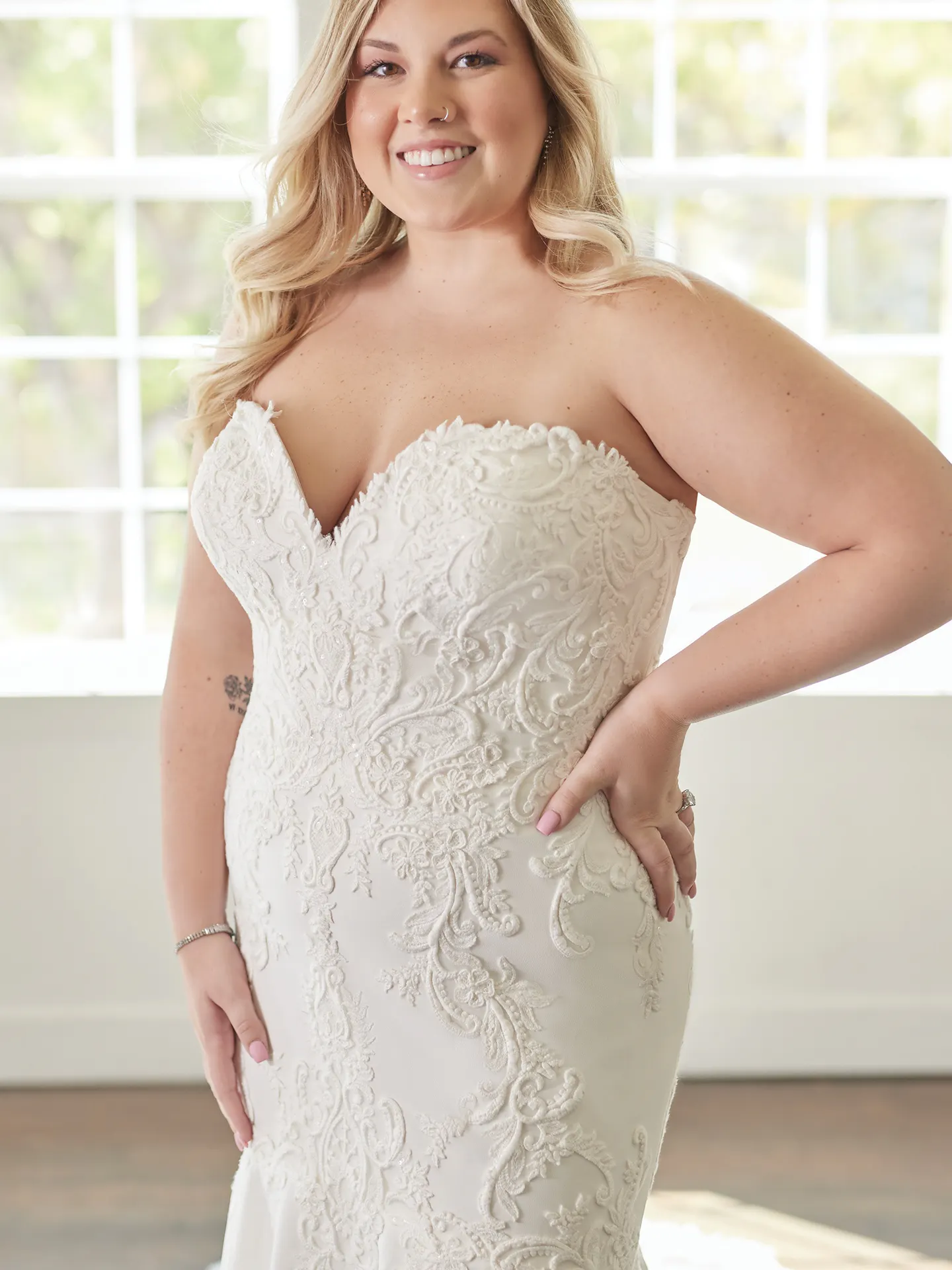 Sottero and Midgley Fit and Flare Wedding dress Curve Weston 22SW578A01 Alt7