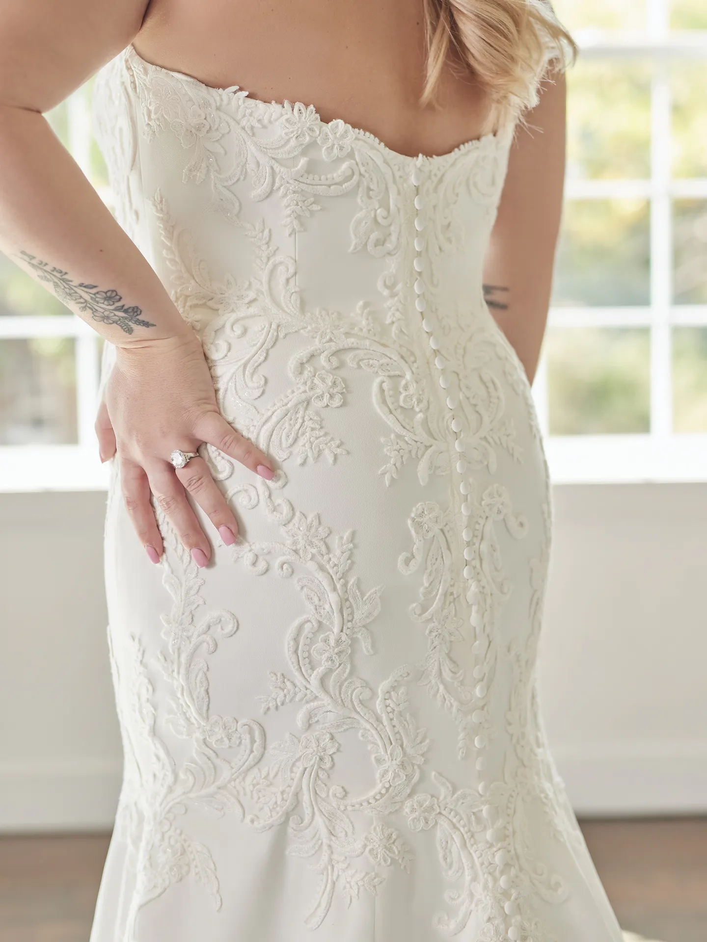 Sottero and Midgley Fit and Flare Wedding dress Curve Weston 22SW578A01 Alt8