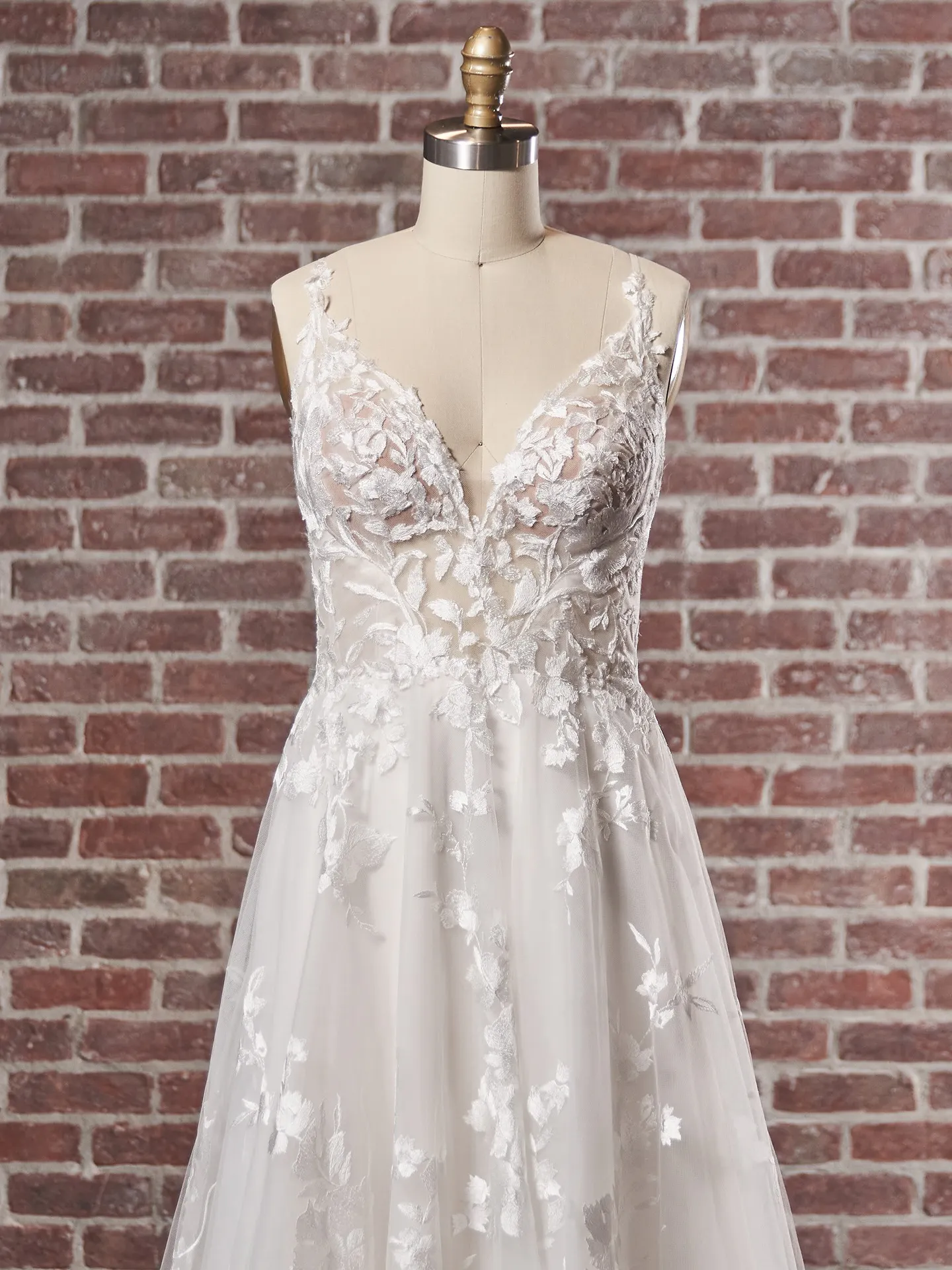 Maggie Sottero Wedding Dress Winter 22MT585A01 Color2