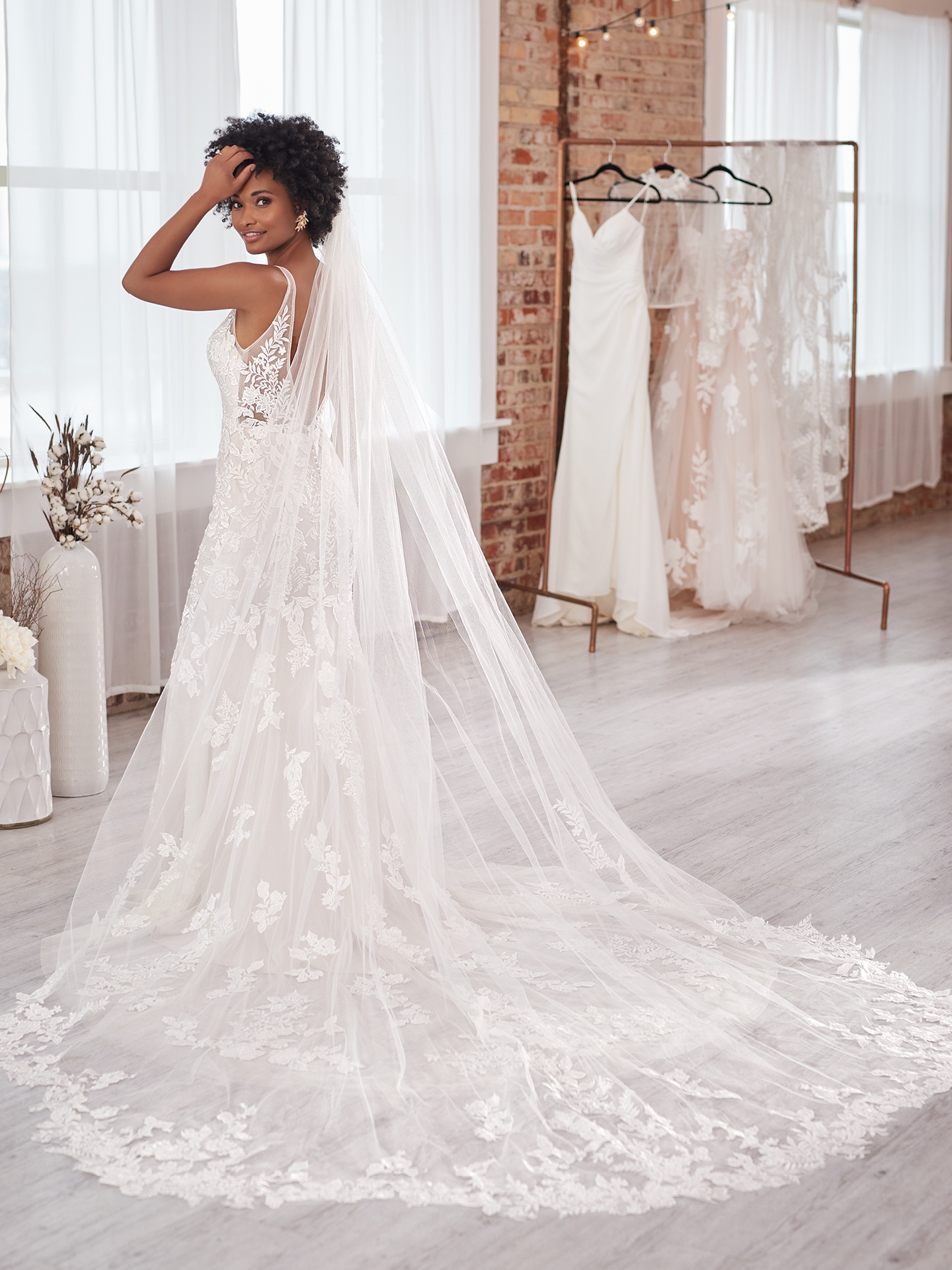 Maggie sottero veils sale