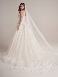 Romantic garden-inspired cathedral-length veil with lace