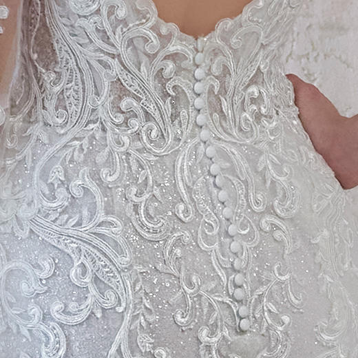 Maggie Sottero Norelle 22MT963A01 Fit and Flare Wedding Dress bp07_Closure