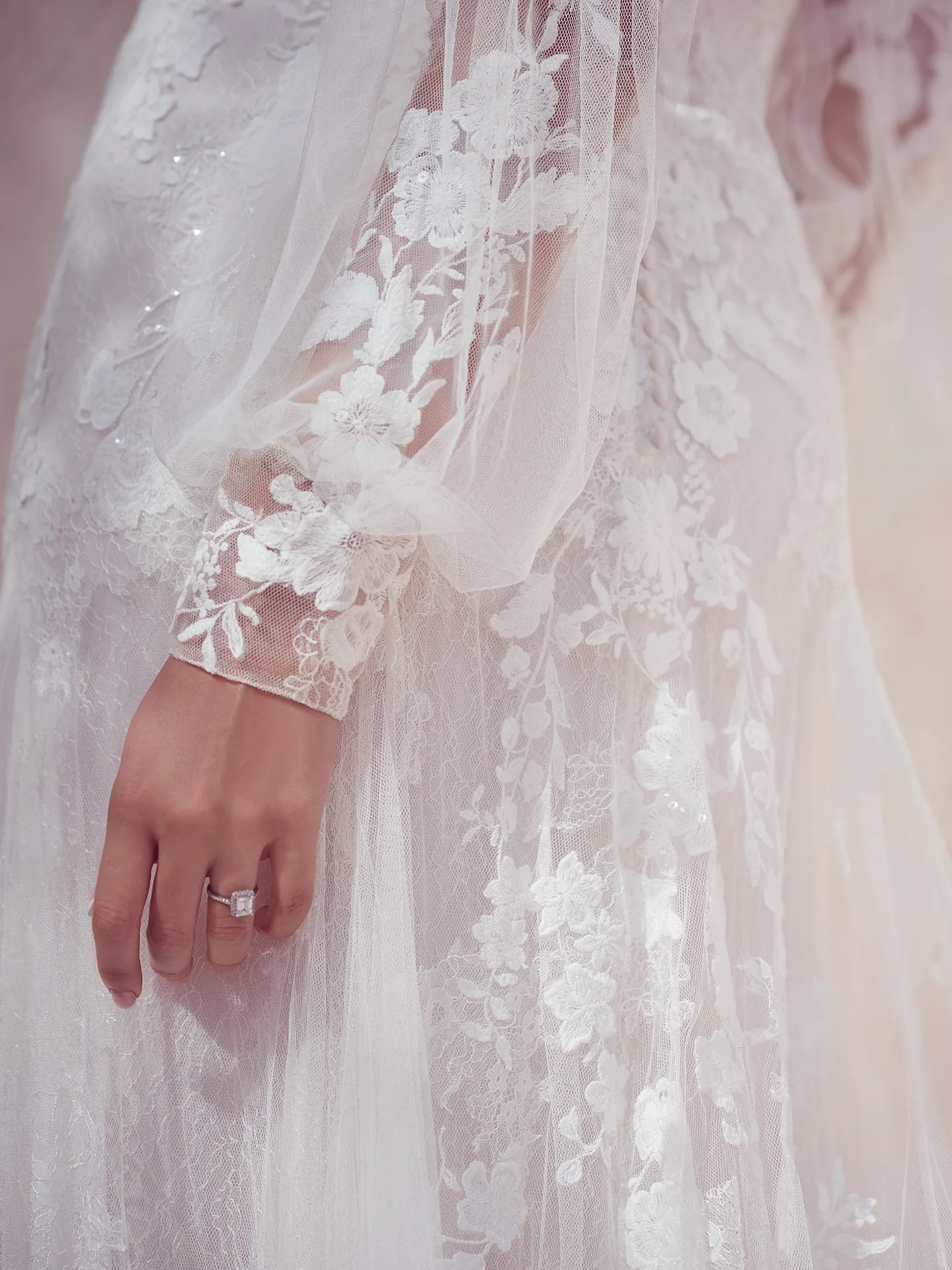 Maggie Sottero  Wedding Detachable Off the Shoulder Sleeves Ellington YYDS0+22MW902000 Alt3