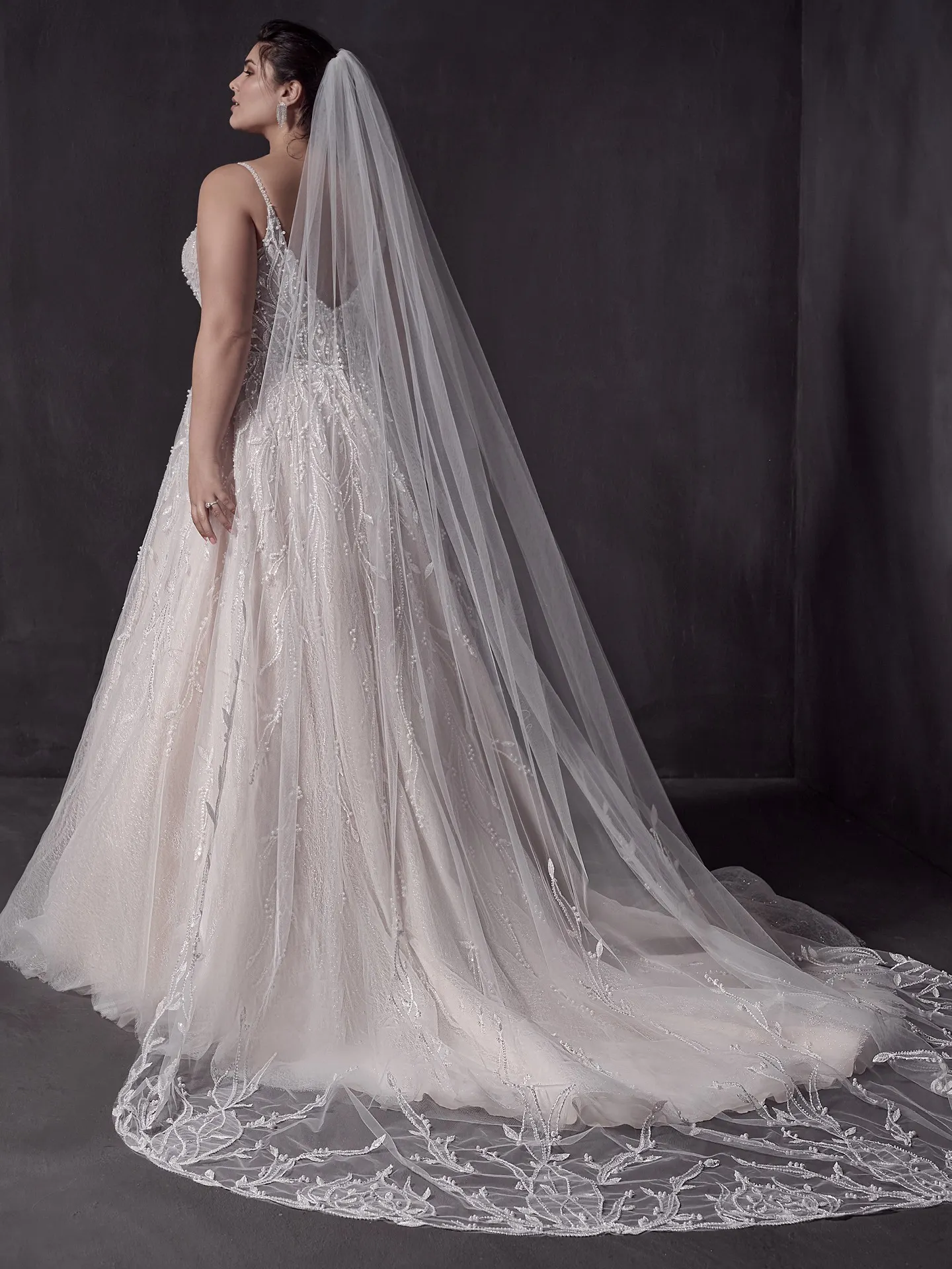 Sottero and Midgley  Ball Gown Wedding Veil Marvine YYVL0+22SS905000 Alt3
