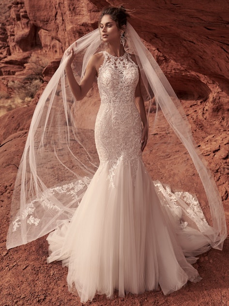 https://ms-cdn2.maggiesottero.com/125096/High/Sottero-and-Midgley-Shane-Fit-and-Flare-Wedding-Veil-22SS962A01-PROMO1-BLS.jpg?w=1200&h=630&fit=crop&crop=faces