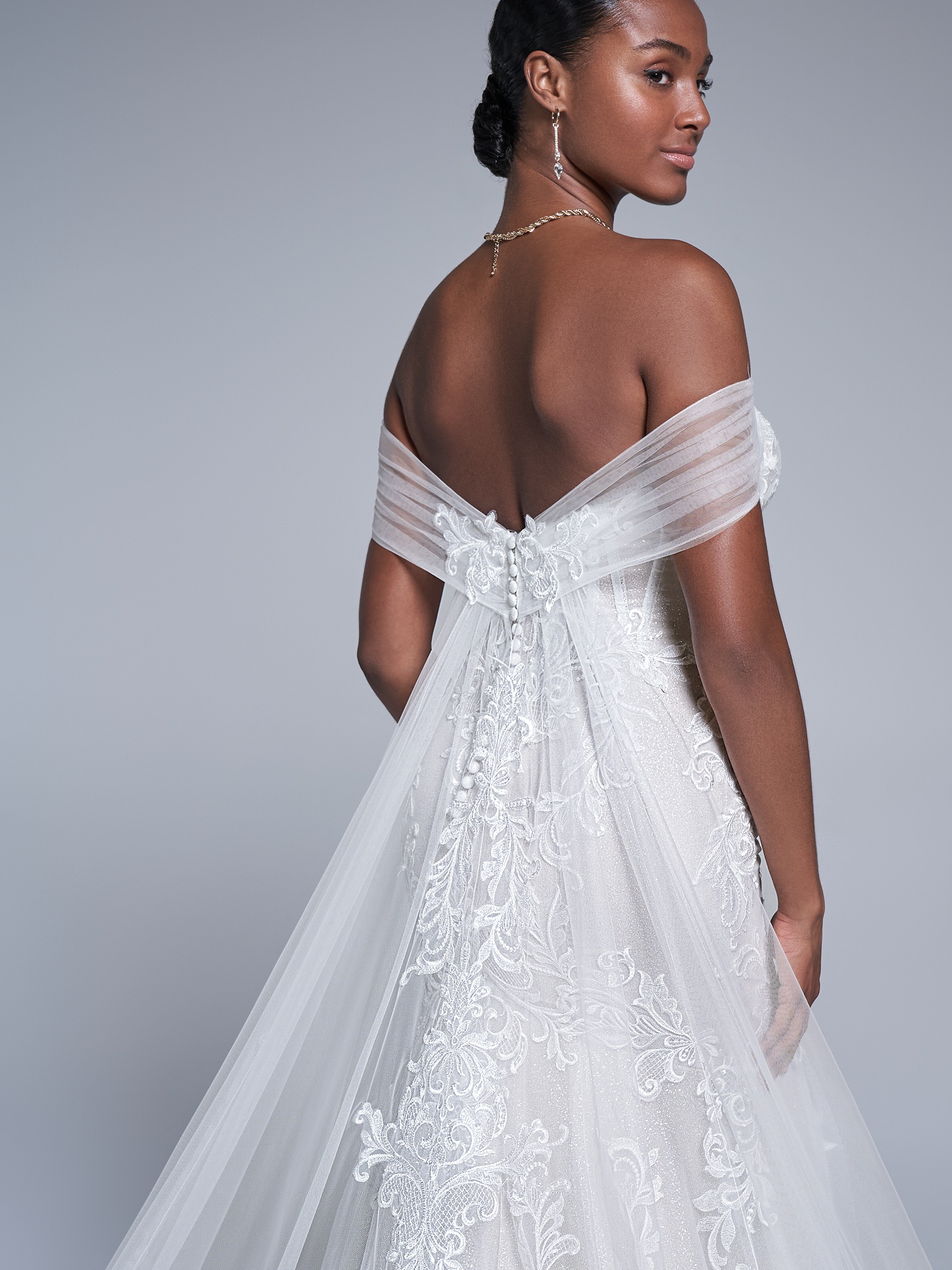 Maggie sottero clearance detachable train