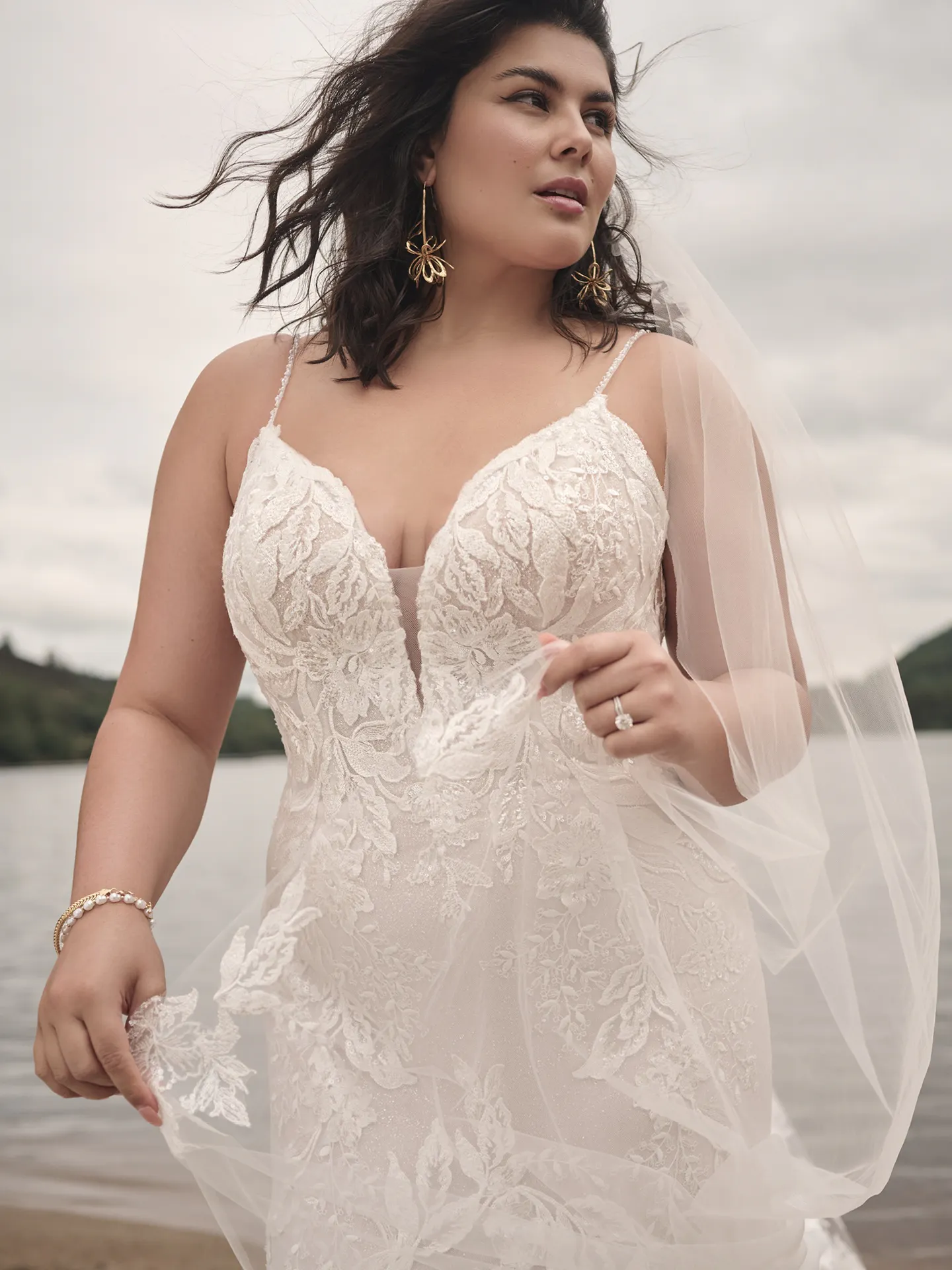 Sottero and Midgley Fit and Flare Wedding Dress Dove 23SS060A01 Curve PROMO5