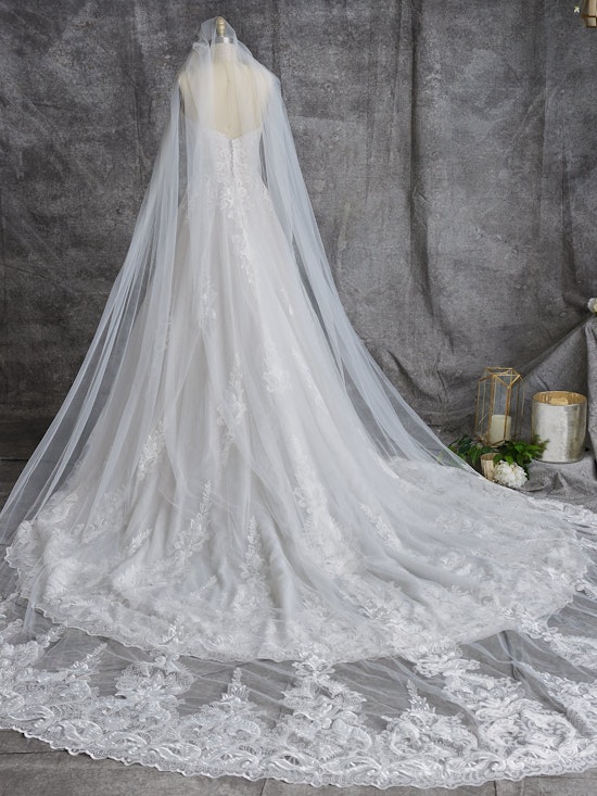 Ulanda Sweetheart Neckline Wedding Gown 