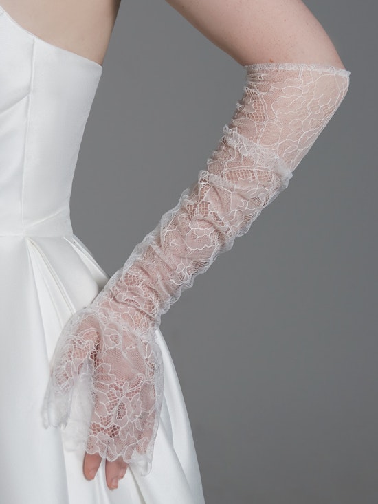 Maggie Sottero Bridal-Glove Lois DS023MS143 Alt1